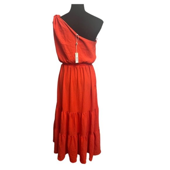 Max Studio One-Shoulder Red Maxi Dress - Picture 2 of 12